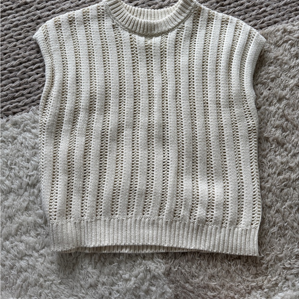Jessica Simpson Cream Crew Neck Sweater